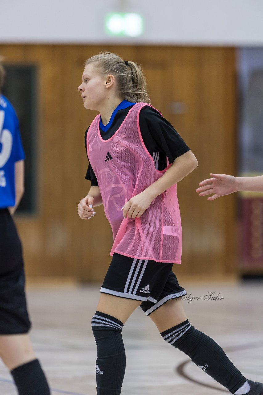Bild 325 - VR Bank Cup Horst